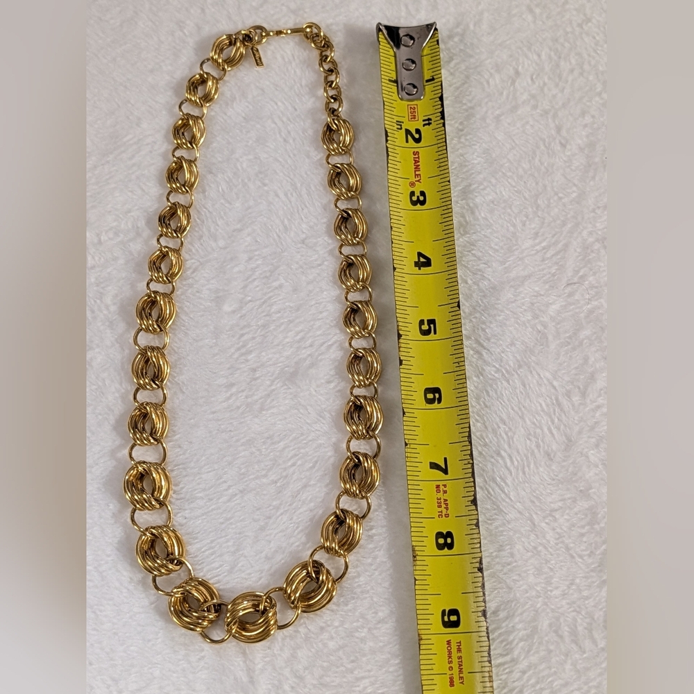 Vintage & Rare Monet Gold Women's Statement Chain Necklace - Classic Twist Link - Picture 4 of 8